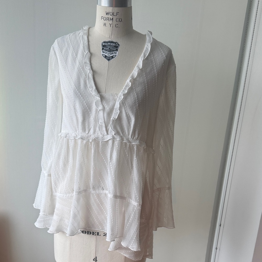 Elegant White Ruffled Women's Top